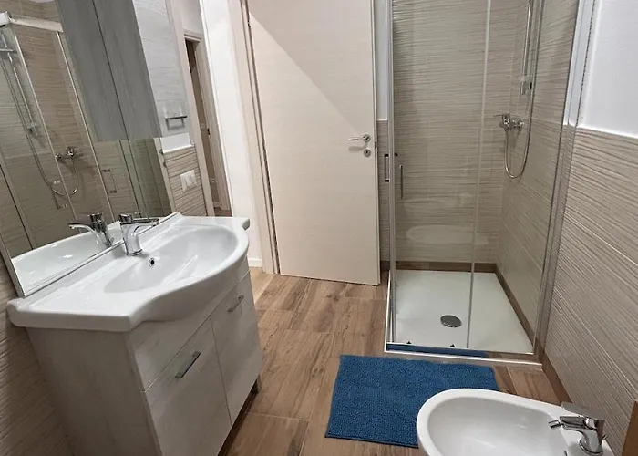 Daire Romeo's Flat *