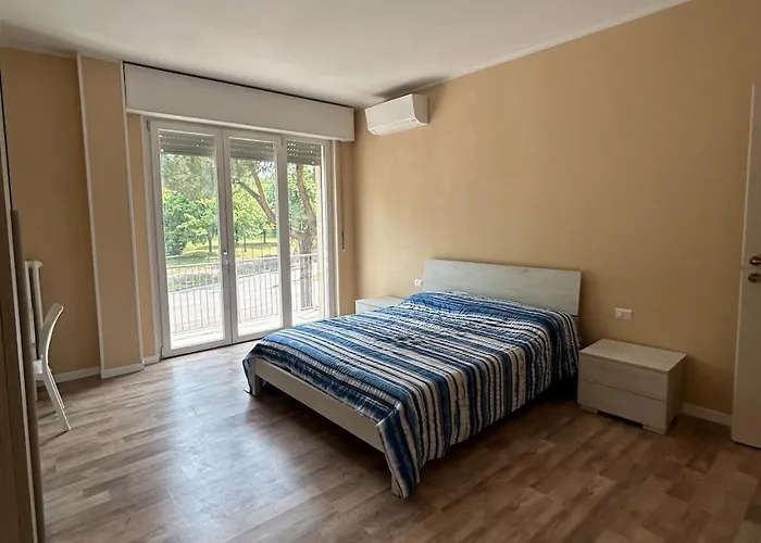 아파트 Romeo's Flat